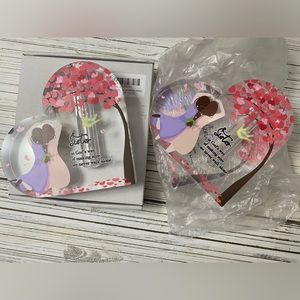 SET OF 4 SISTER ACRYLIC PLAQUE/BUD VASE